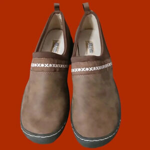 JBU Womens Becca Slip-On Shoes Brown Faux Leather Suede Size 9.5M